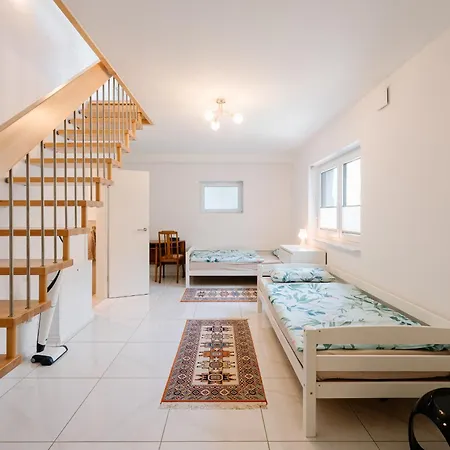 Business Flughafen Apartamento *